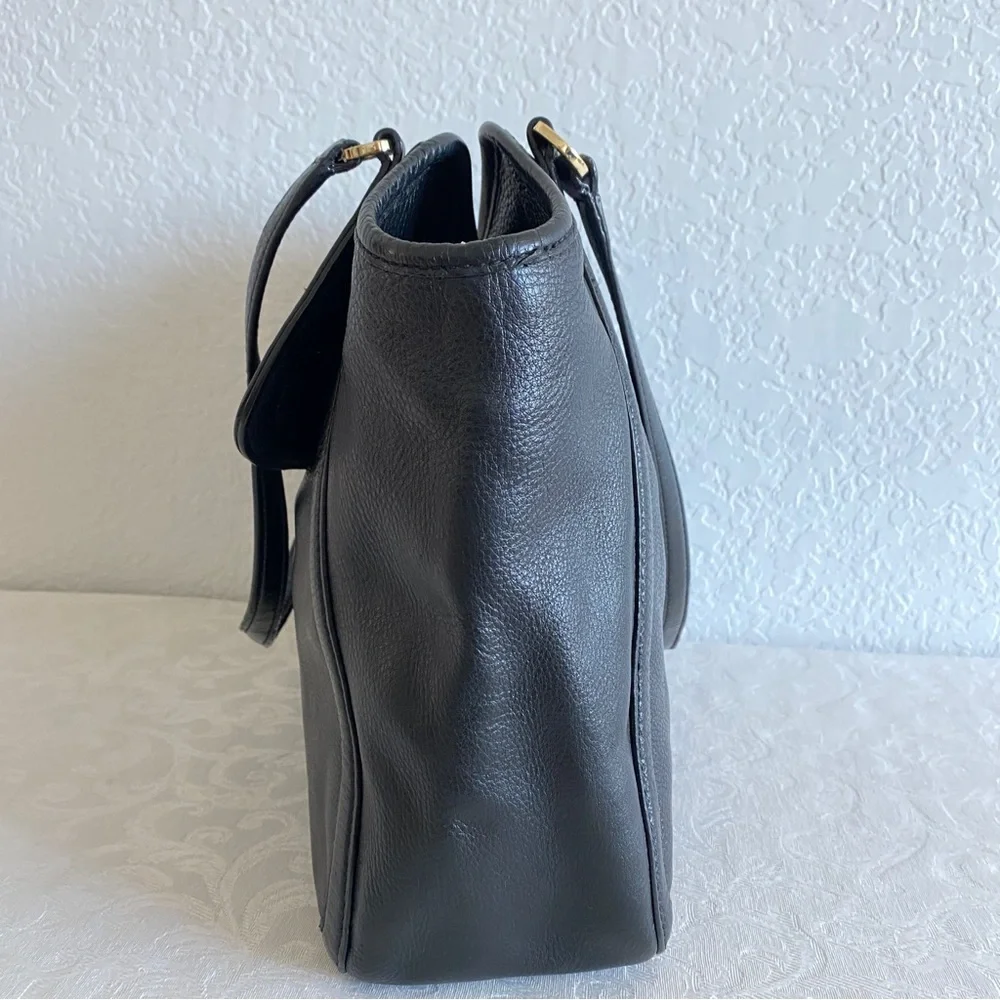 Tory Burch approximately 13x4x10